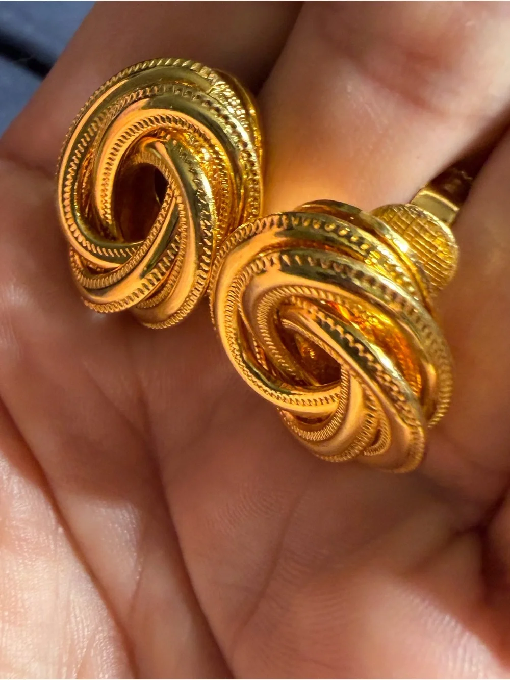 Napier polished clip twisted